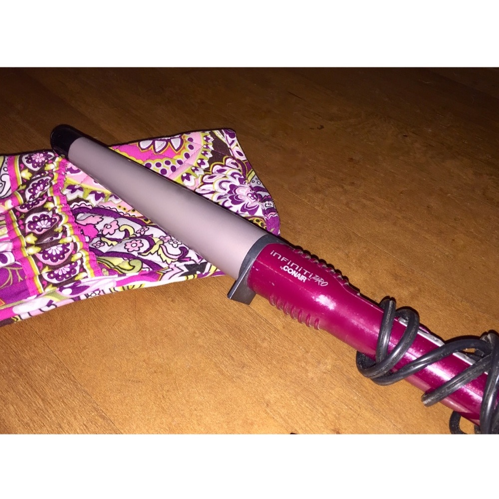 Infiniti Pro Conair Ceramic Curling Wand & Case
